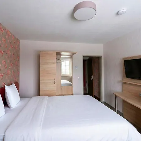 Pale - Zimmervermietung Aparthotel *