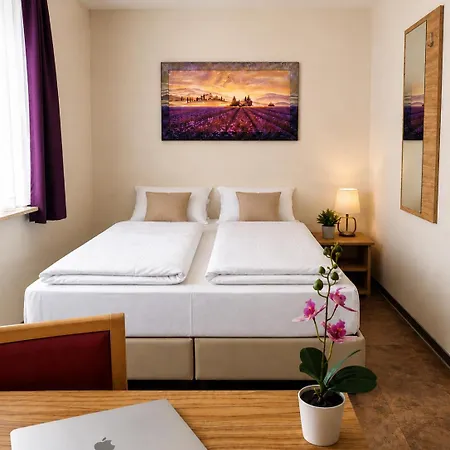 Pale 24h Self Check-in Hotel