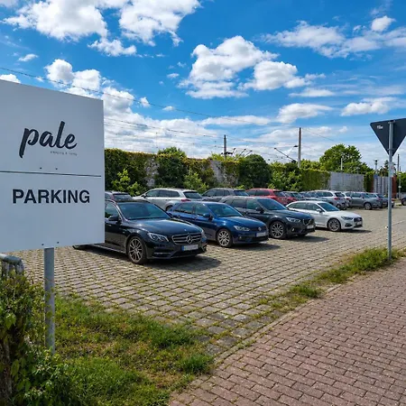 Pale 24h Self Check-in 3*